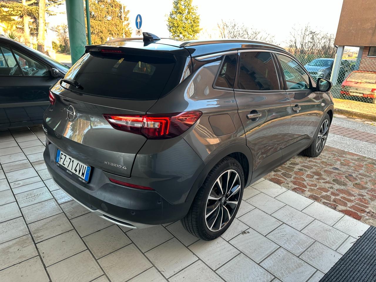 Opel Grandland X 1.6 Hybrid4 Plug-in aut. AWD