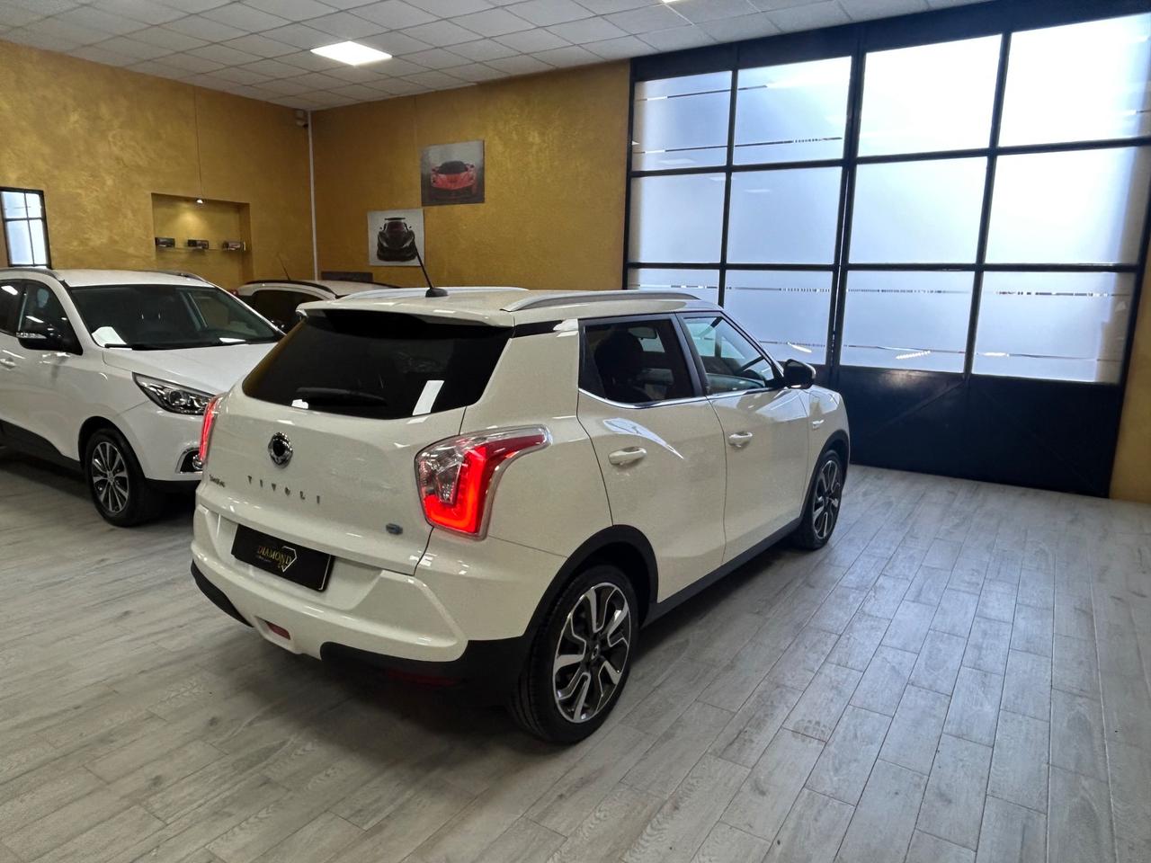 SSANGYONG TIVOLI 1.6d 116 cv “NAVI/RETRO/LED”-2017