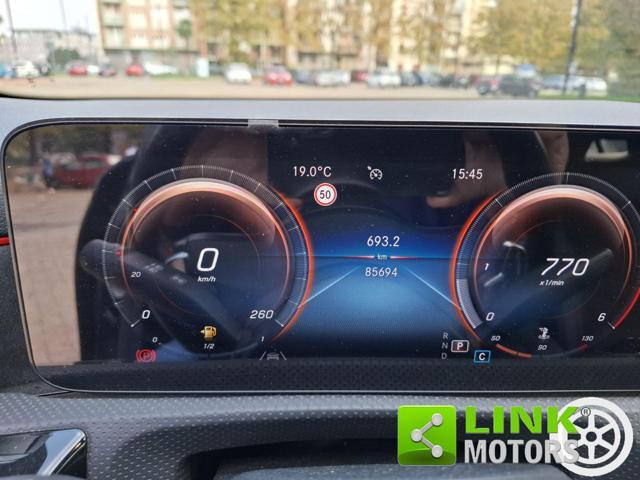 MERCEDES-BENZ A 200 d Automatic Premium