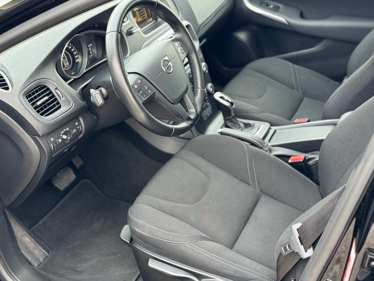 Volvo V40 T2 Automatico, Benzina 100.000 Km !
