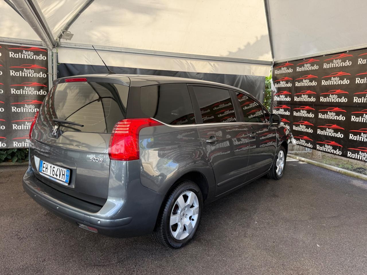 Peugeot 5008 1.6 HDi 112CV Posti 7 automatica