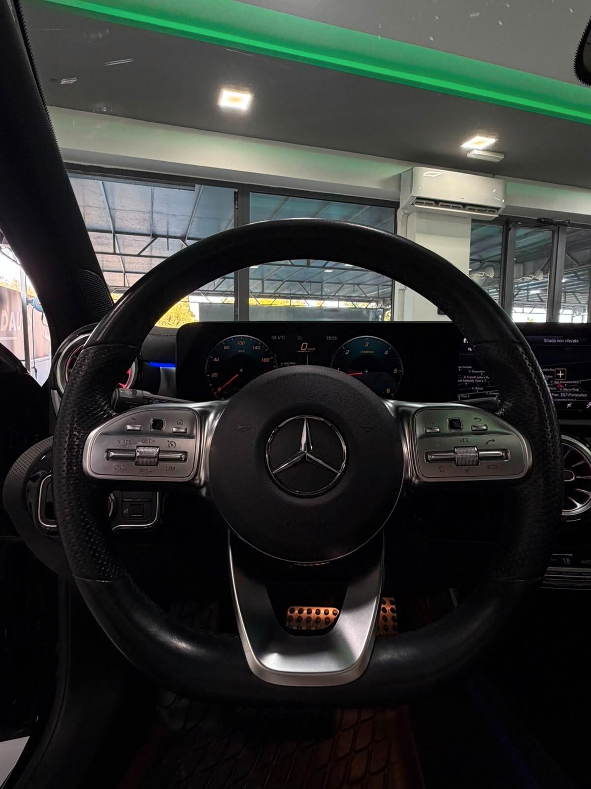 Mercedes-benz A 180 d Automatic Premium