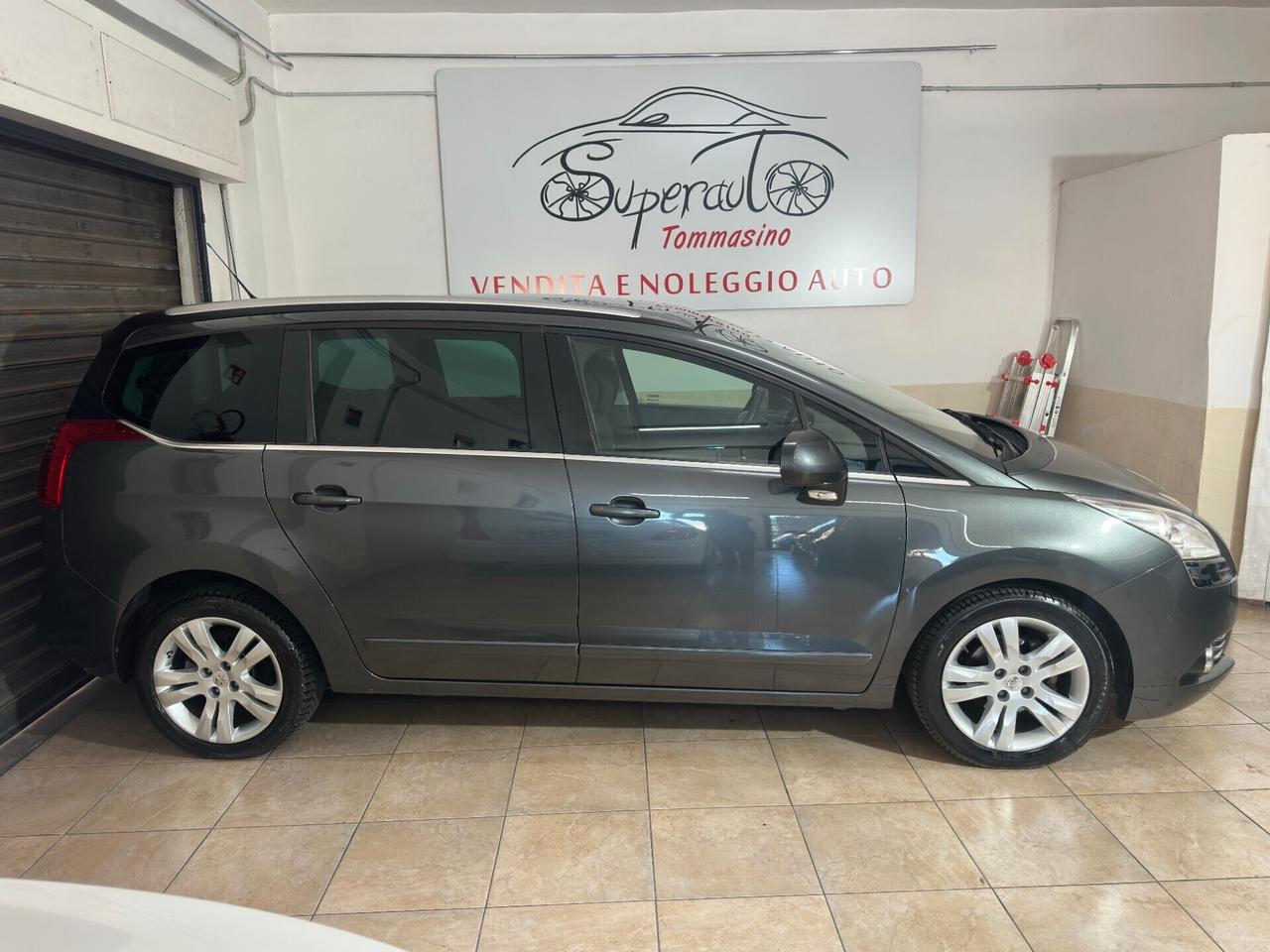 Peugeot 5008 1.6 HDi 112CV 7 posti