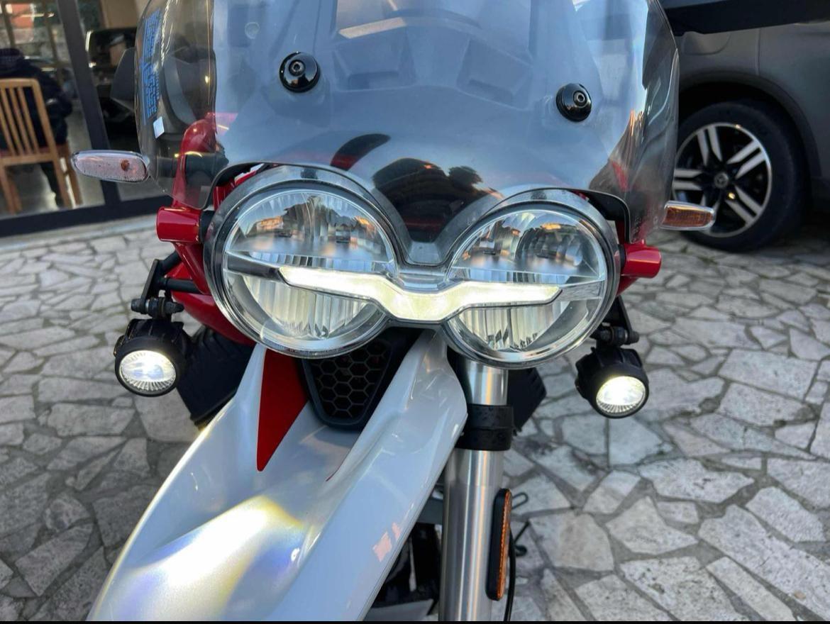 Moto Guzzi V85 TT v85 tt