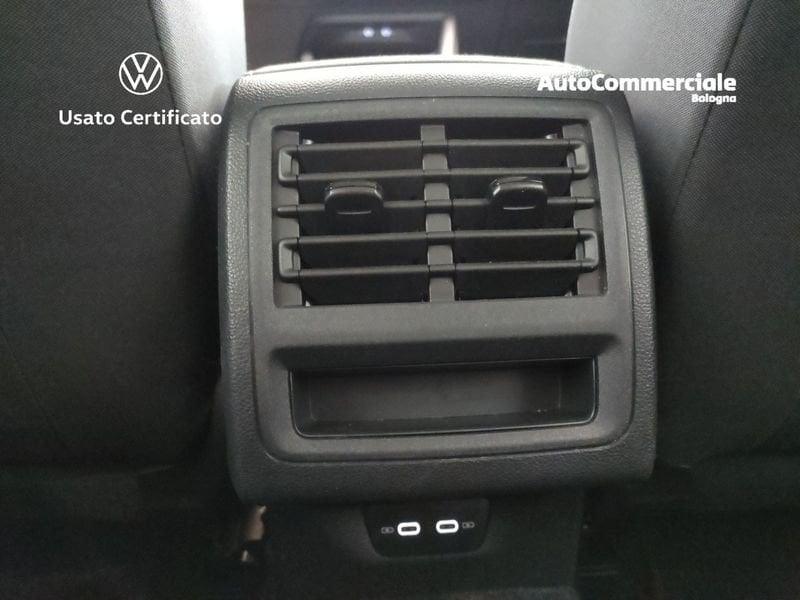 Volkswagen Golf 1.0 eTSI EVO DSG Life