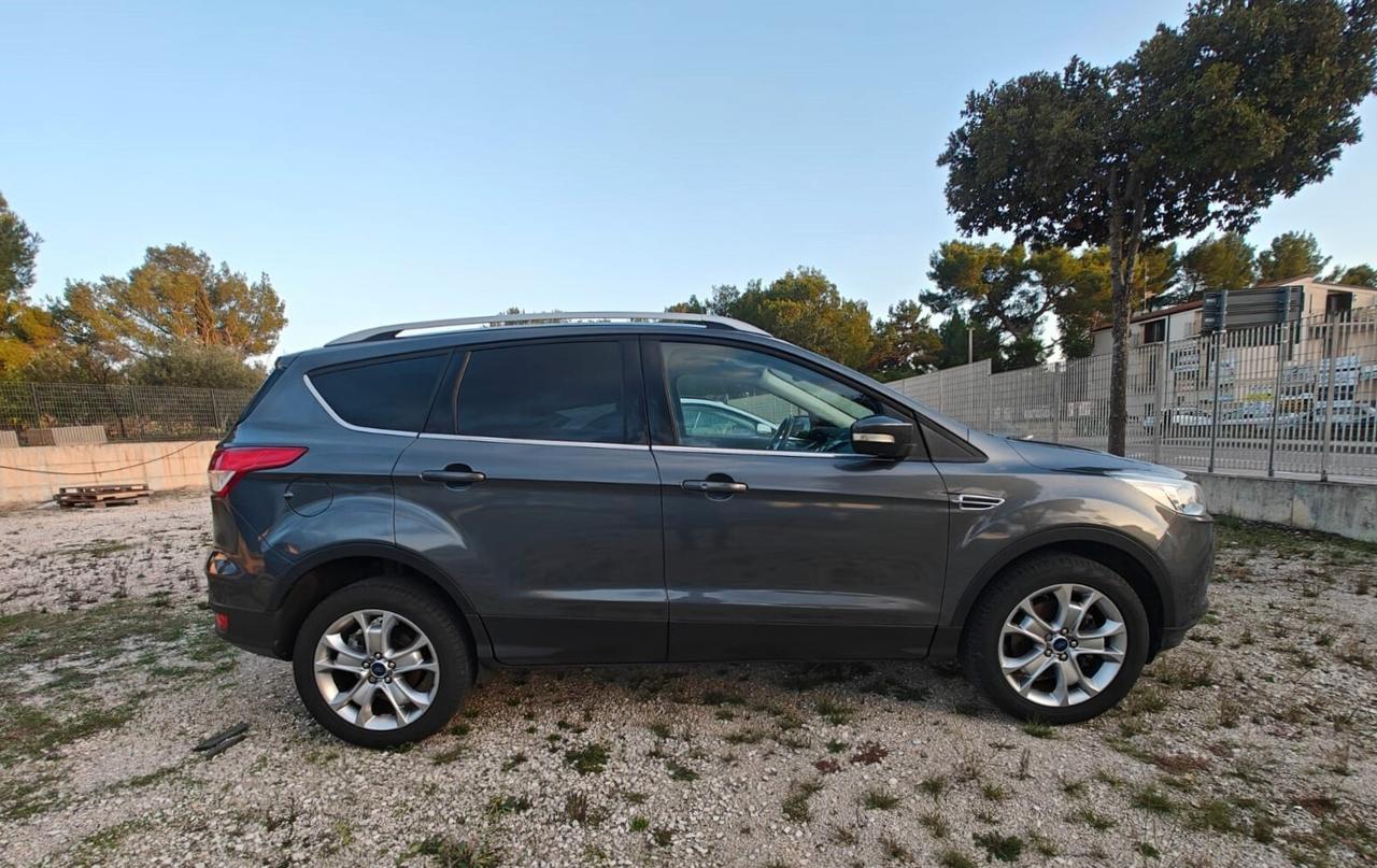 Ford Kuga 1.5 TDCI 120 CV S&S 2WD Titanium