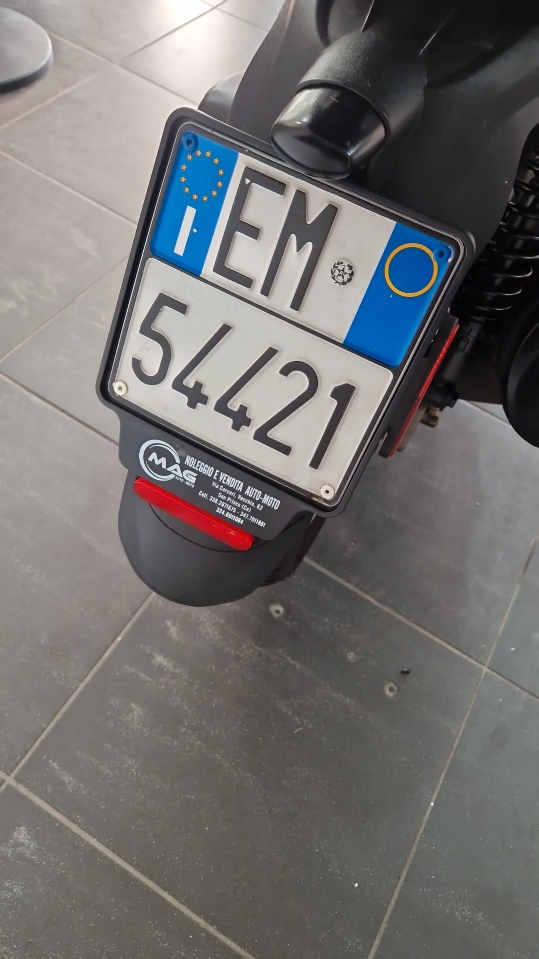 Piaggio Beverly 300 police
