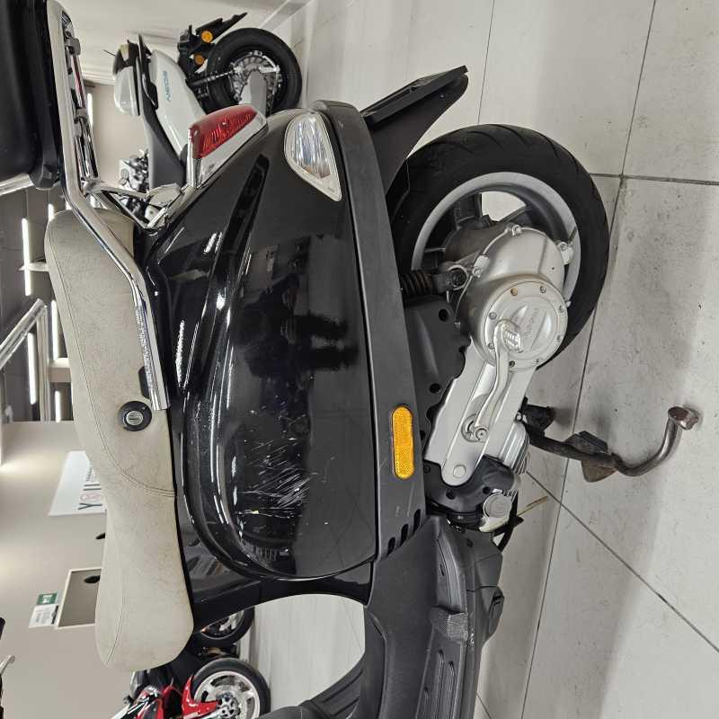 Vespa LX 50 4T - 2012