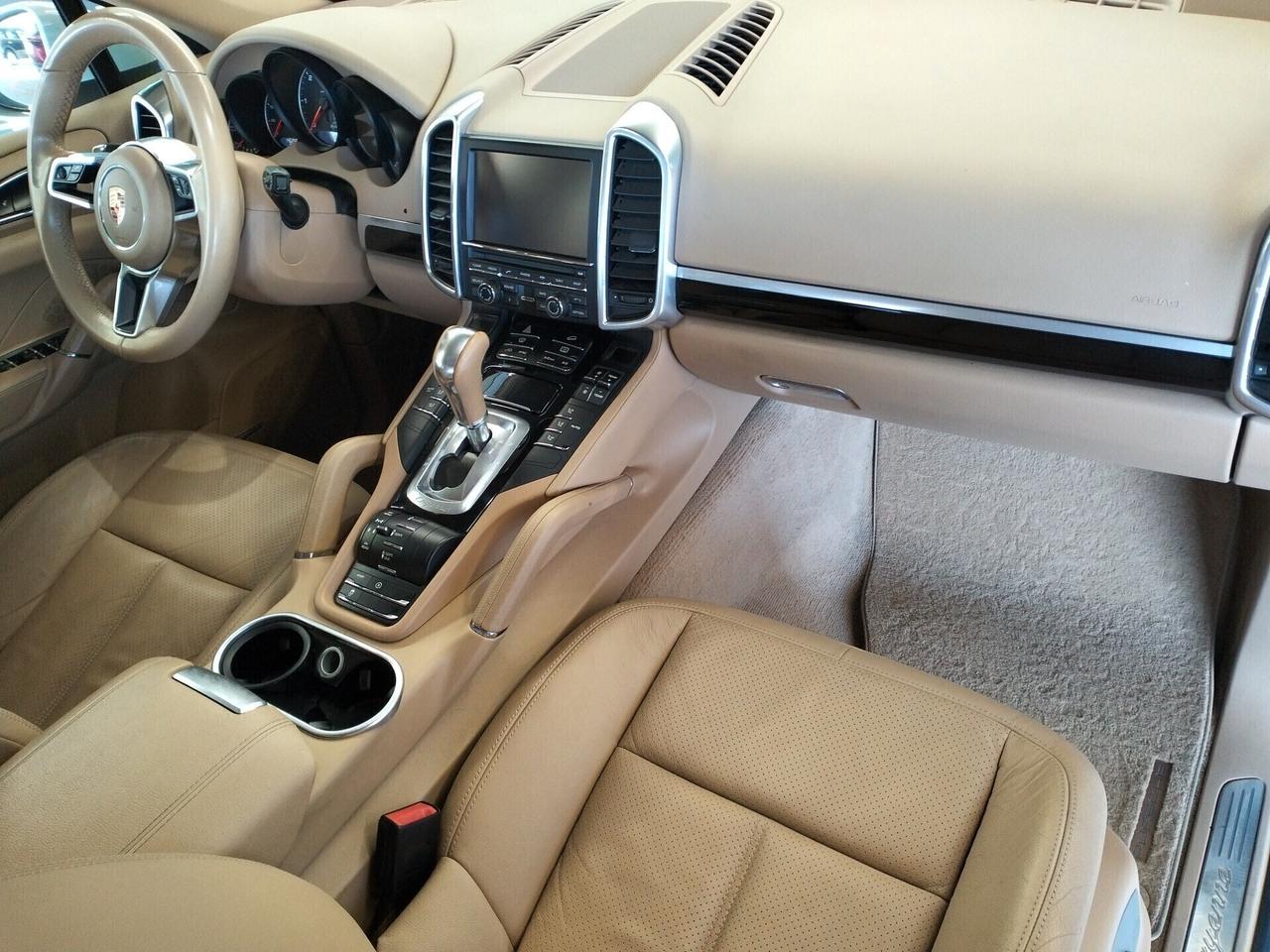 Porsche Cayenne 3.0 tiptronic