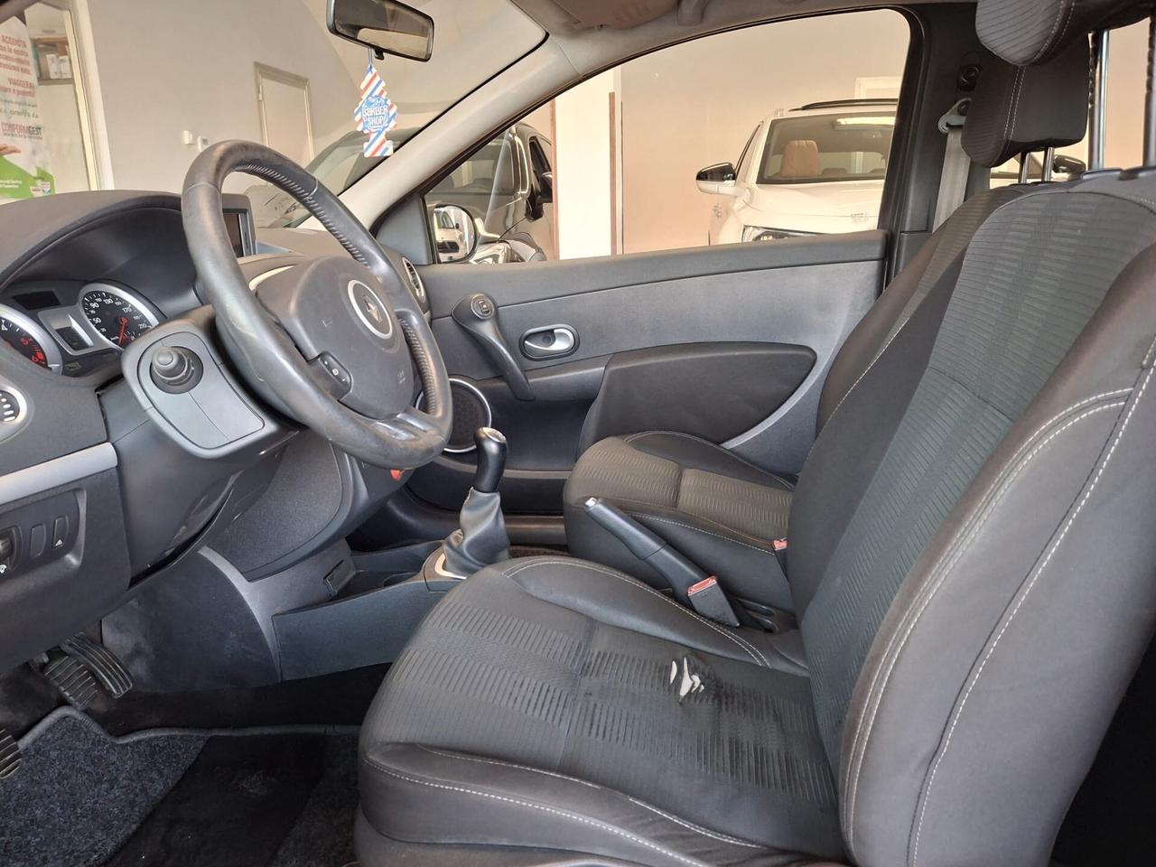 Renault Clio 3p 1.5 dci *NEOPATENTATI