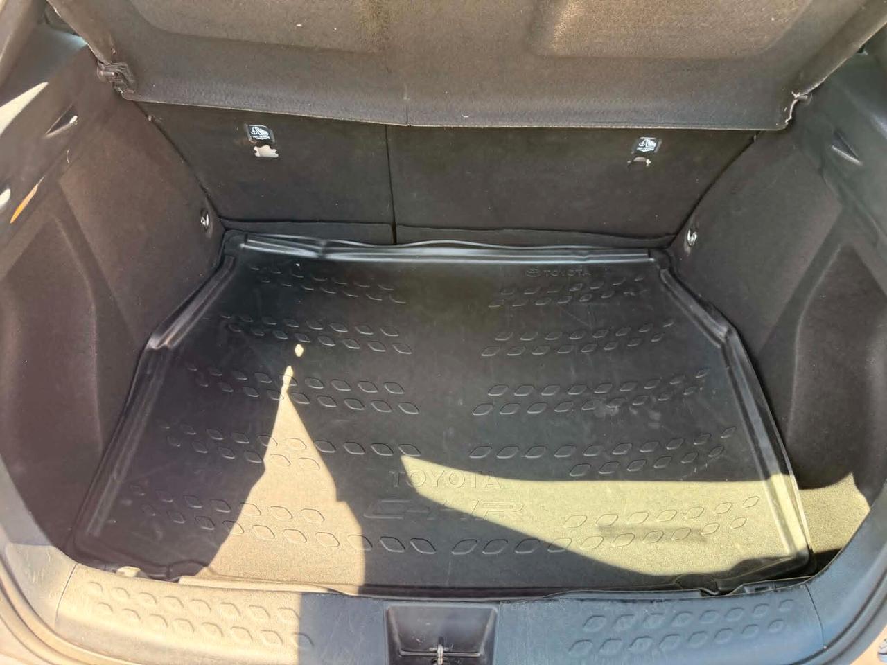 Toyota C-HR 1.8 Benz/Ibrida OK Neopatentato