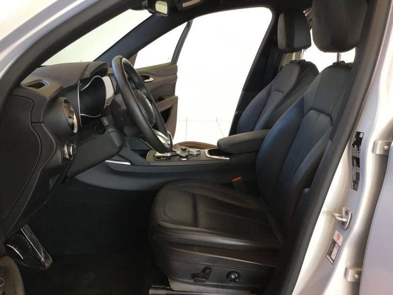 Alfa Romeo Stelvio 2.2 Turbodiesel 210 CV AT8 Q4 Ti MY22