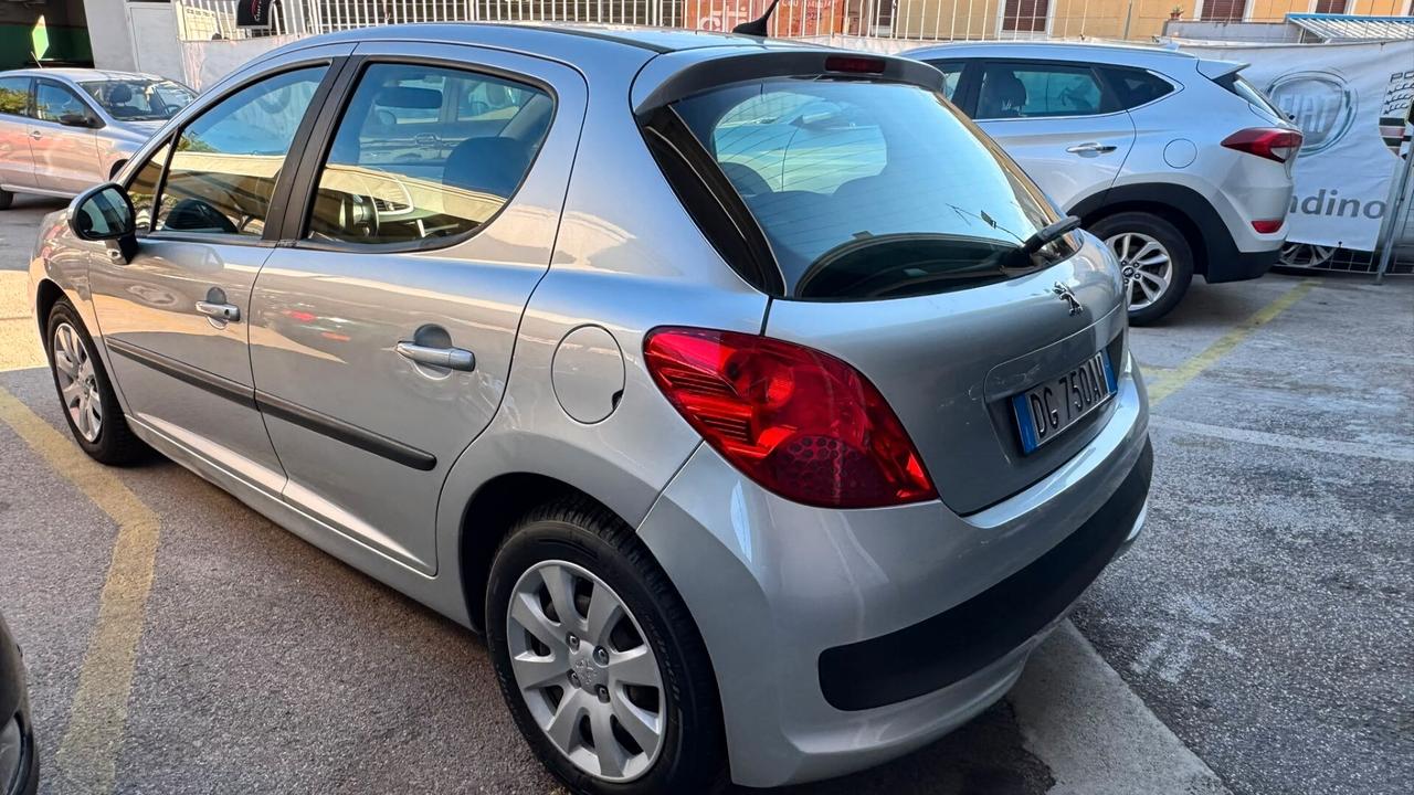 Peugeot 207 1.4 HDi 70CV 5p. X Line auto Apposto in tutto