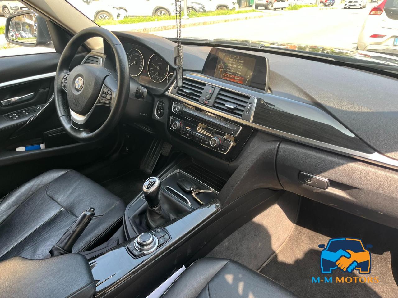 BMW 318 d Touring Luxury