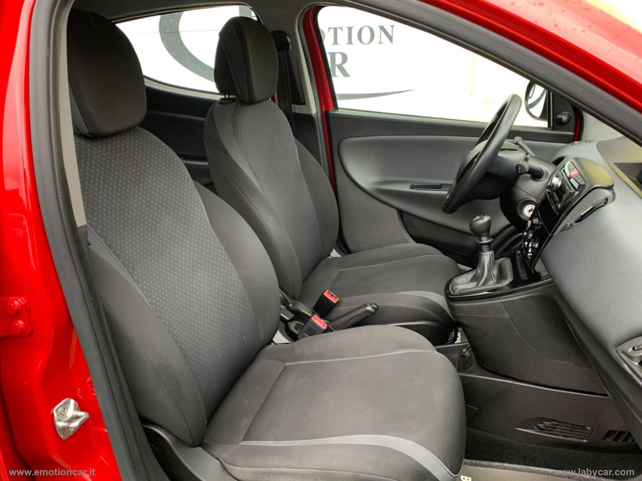 LANCIA Ypsilon 1.2 69 CV 5p. GPL Ecochic Silver - 2017