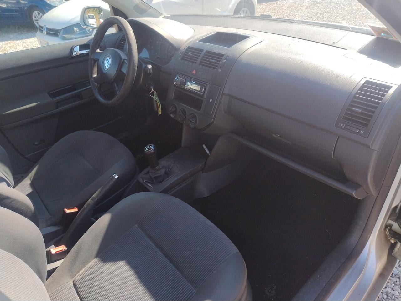 Volkswagen Polo 1.4/80CV TDI 5p. Sportline