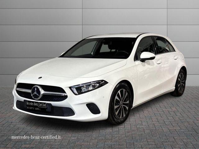 MERCEDES-BENZ A 180 d Automatic Business