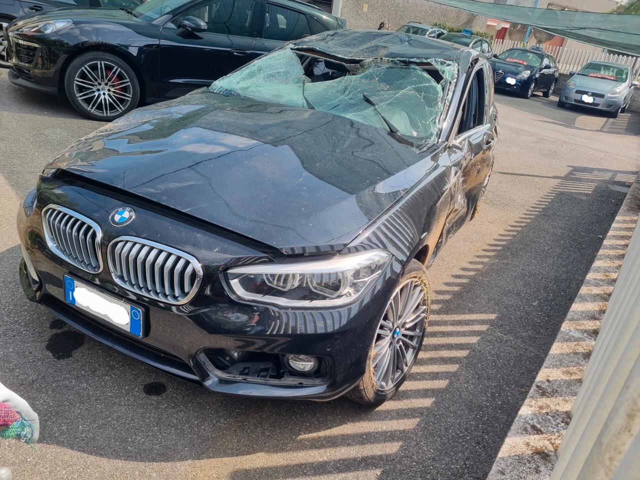 Bmw 116d 5p. Urban SINISTRATA
