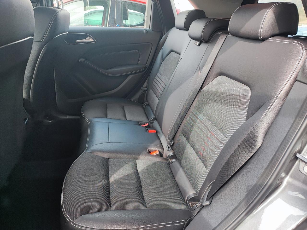 Mercedes-benz B 180 d Premium