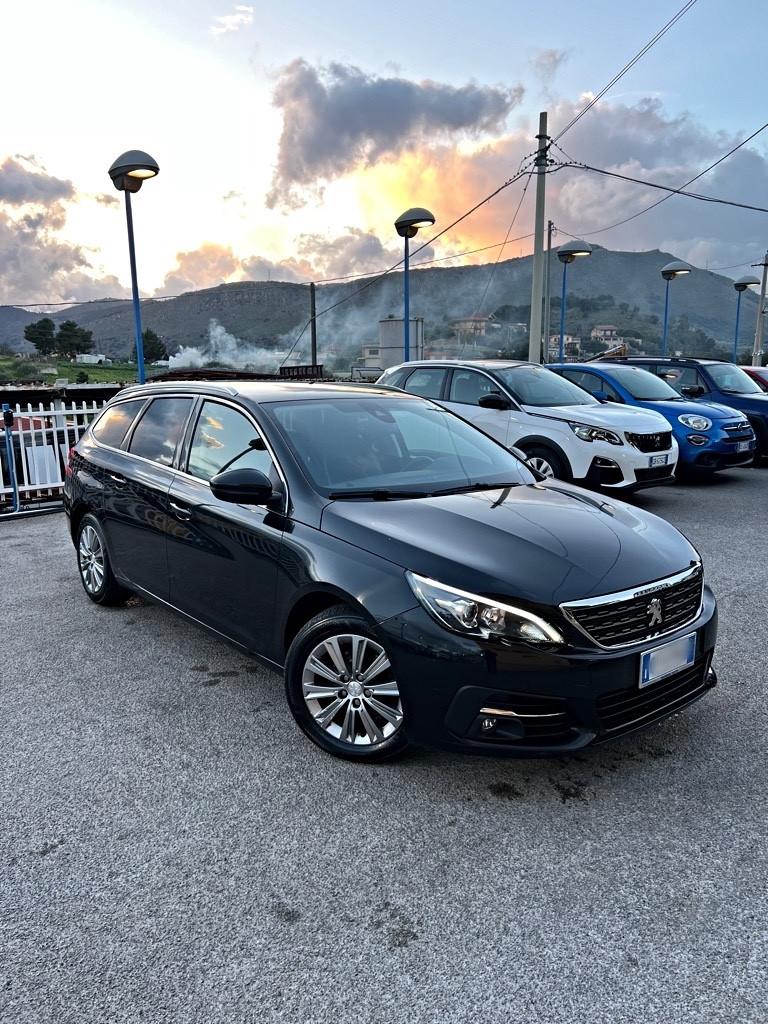 Peugeot 308 BlueHDi 130 2021