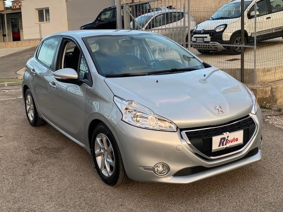 Peugeot 208 1.4 HDi 68 CV 5 porte Active