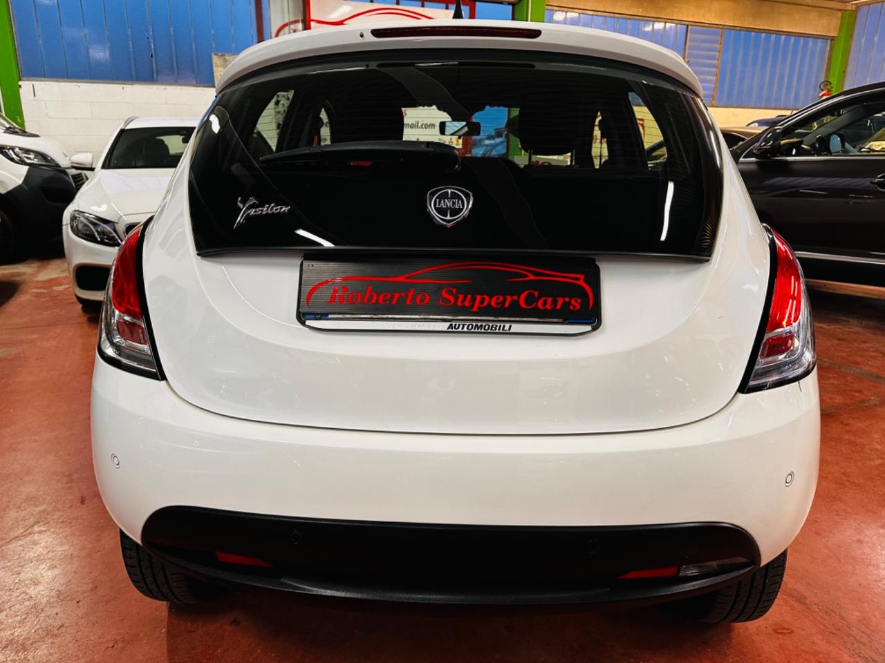 Lancia Ypsilon 0.9 TwinAir 85 CV 5 porte Metano Ecochic Elefantino