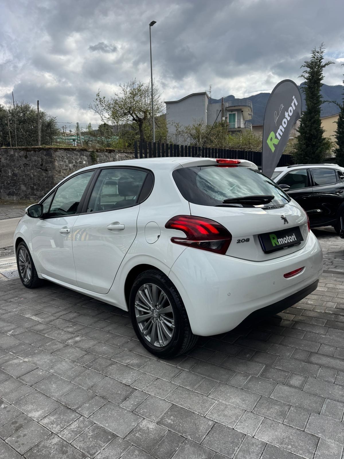 Peugeot 208 BlueHDi 75 5 porte Allure