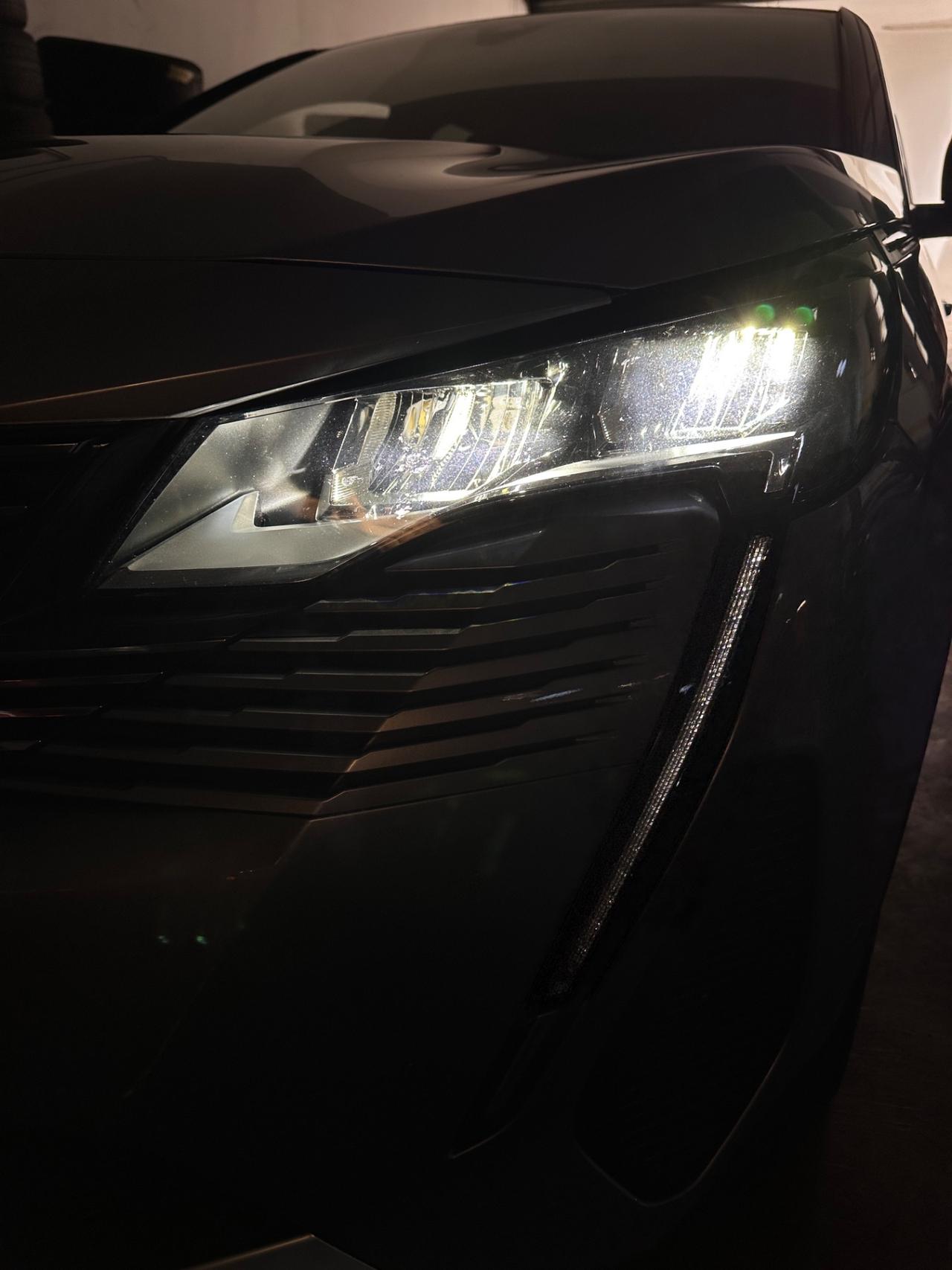 Peugeot 3008 BlueHDi 130 S&S EAT8 Allure-2022