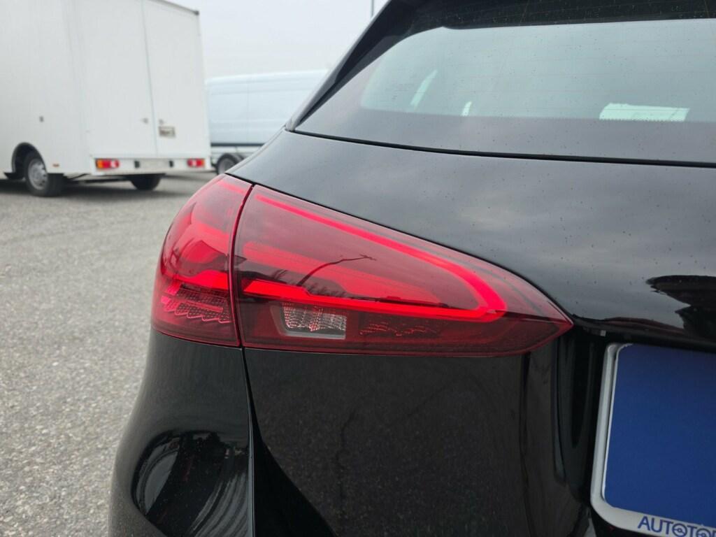 Mercedes Classe A 180 180 D Advanced 8G-DCT