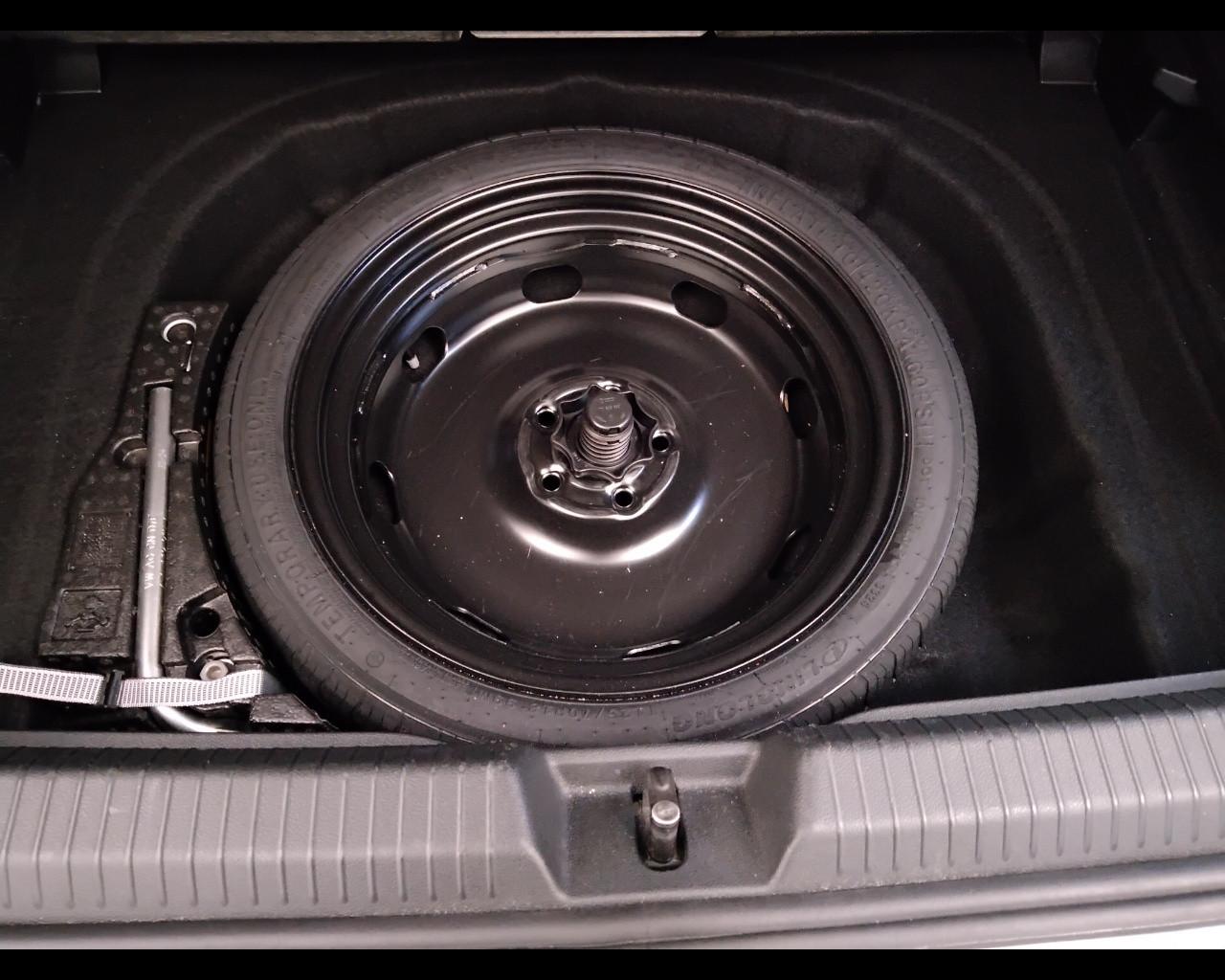 VOLKSWAGEN Golf VIII 2024 - Golf 2.0 tdi Life 115cv