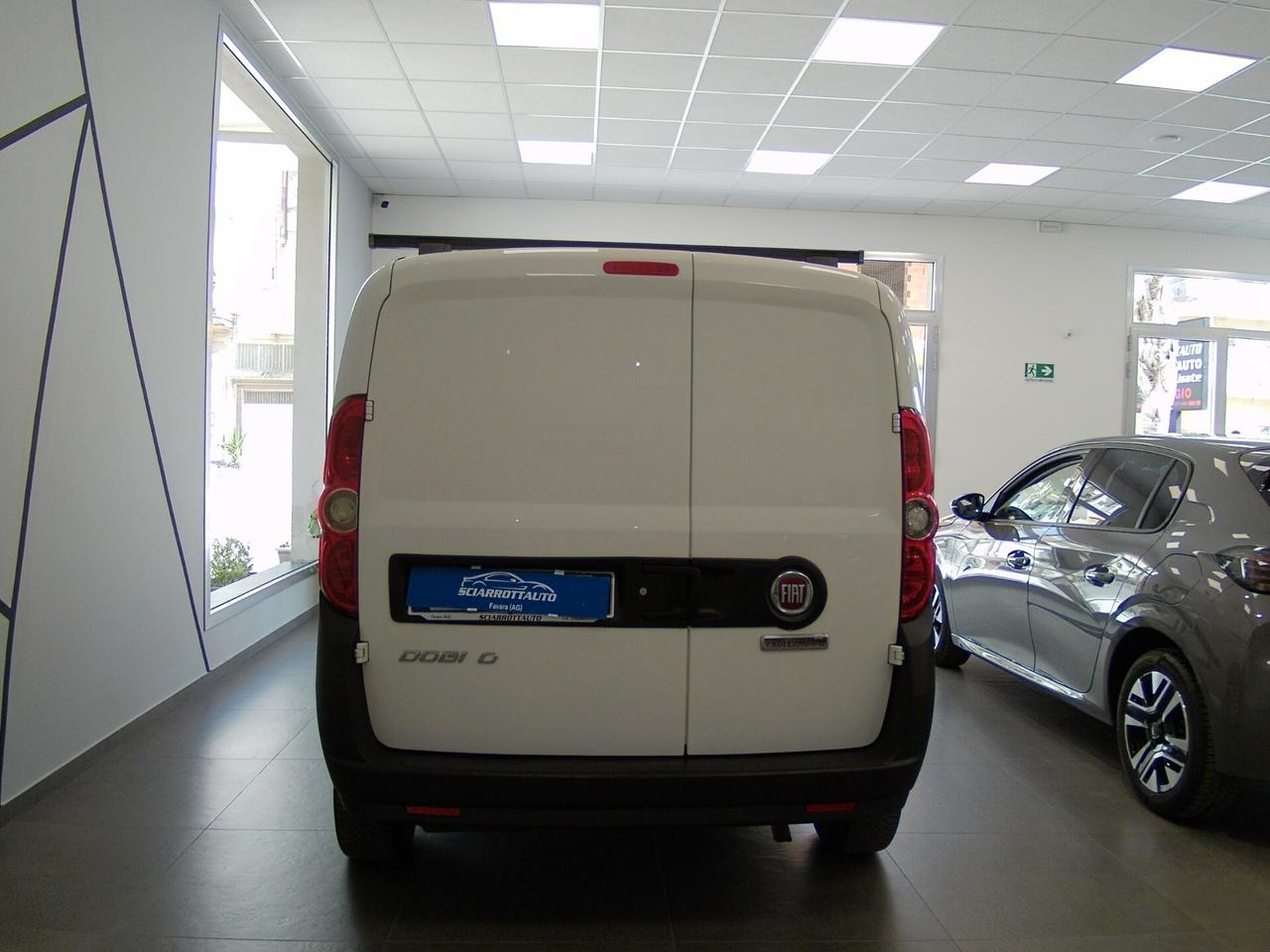 Fiat Doblò 1.6 MJT 105CV S&S 3 posti Cargo Lounge