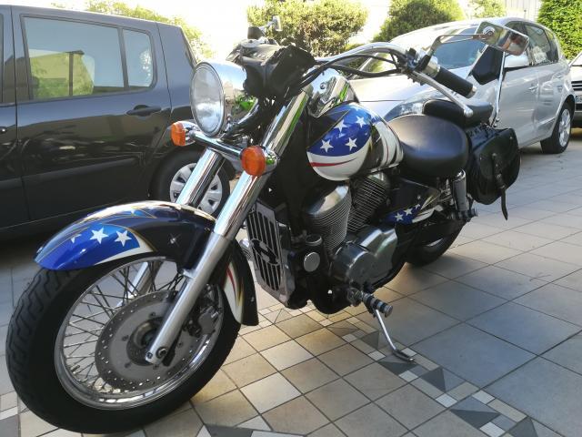 Honda - Shadow VT 750