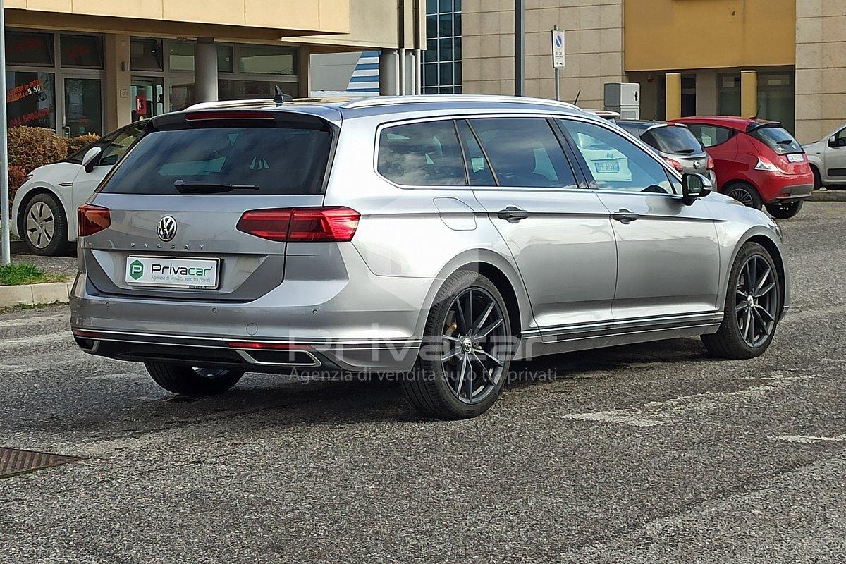 VOLKSWAGEN Passat Variant 2.0 TDI SCR EVO DSG Executive