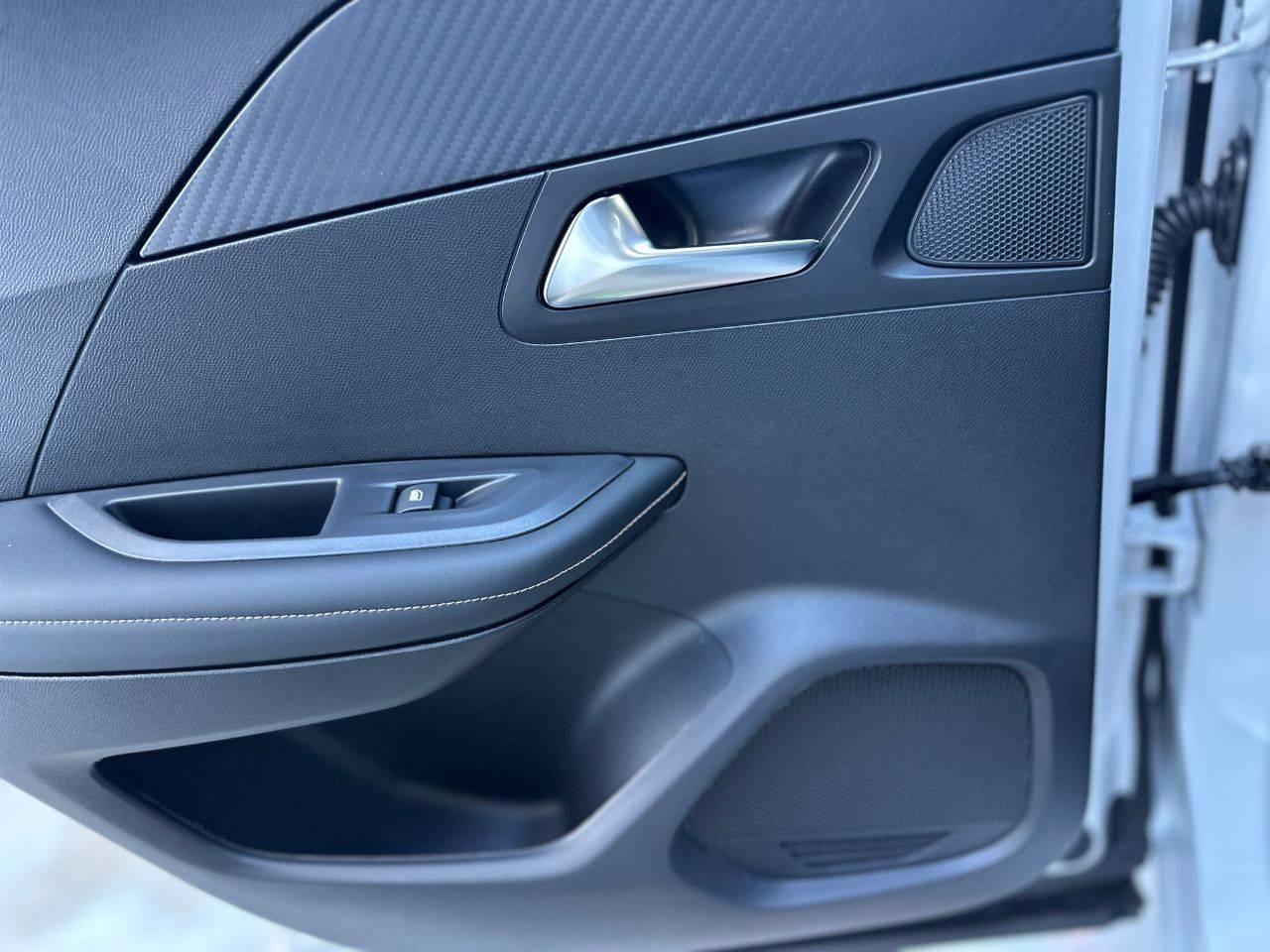 PEUGEOT 2008 II 2023 - 2008 1.2 puretech Allure s&s 100cv