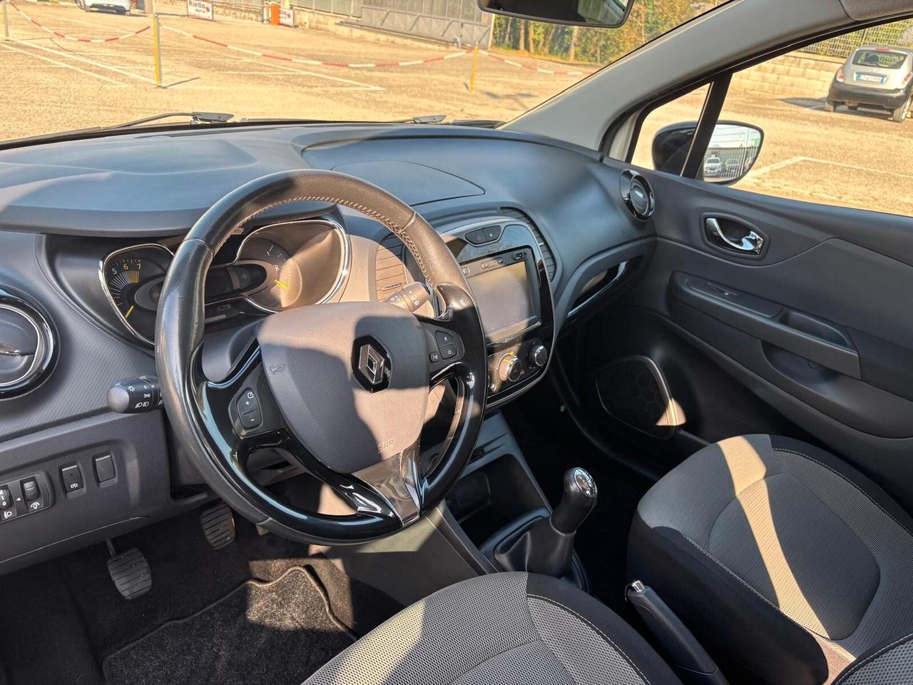 Renault Captur 900 TCe INTENS - 2015