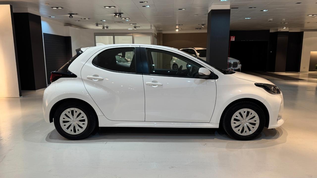 Toyota Yaris 1.5 Hybrid Lounge - 2022