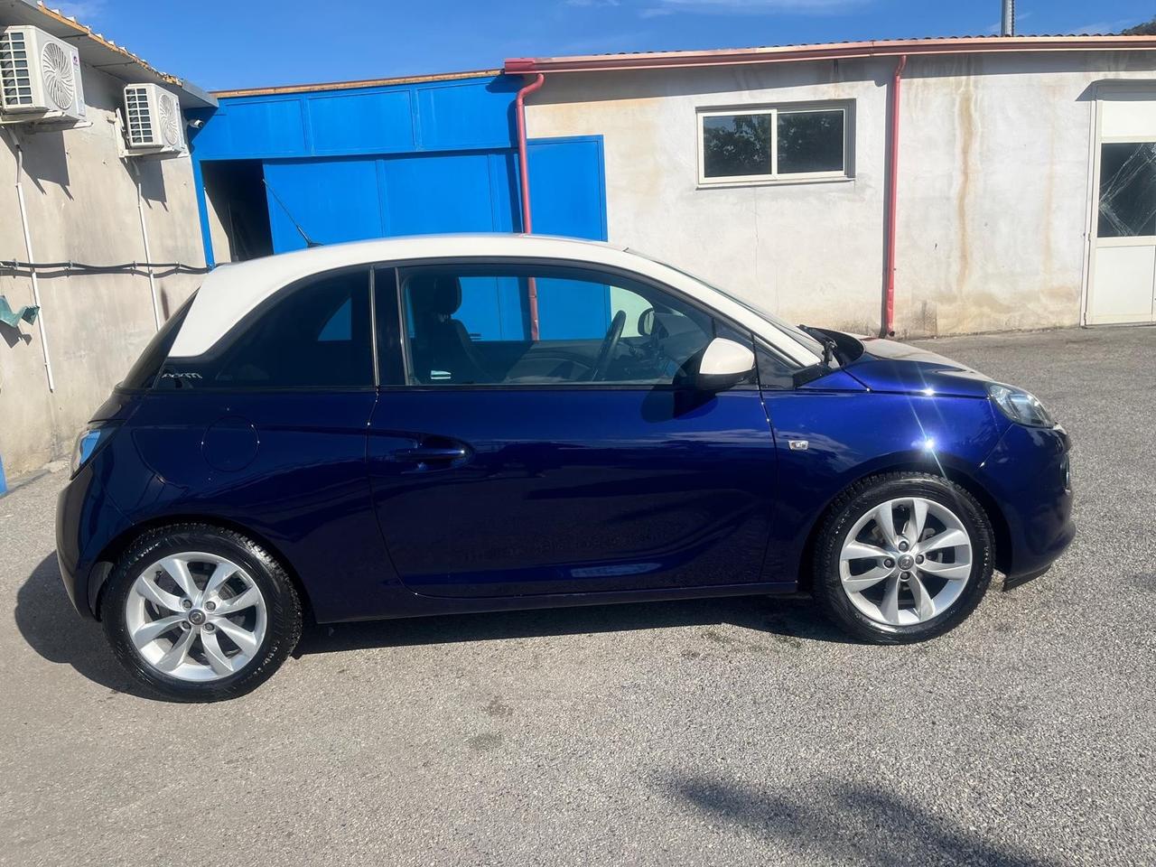 Opel adam 1.2 benz- full- km 77000-2015