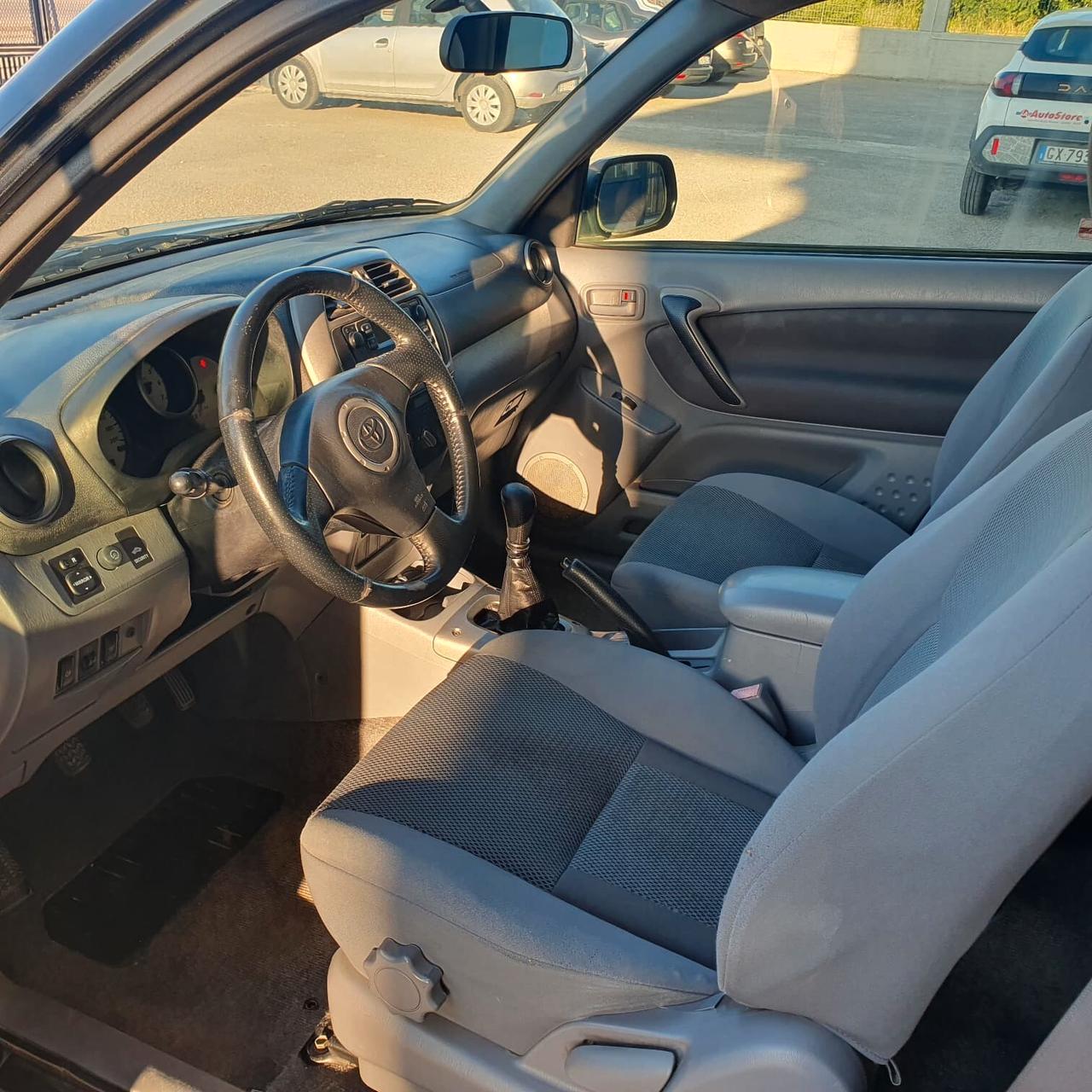 Toyota RAV4 2.0 Tdi D-4D cat 3 porte Sol