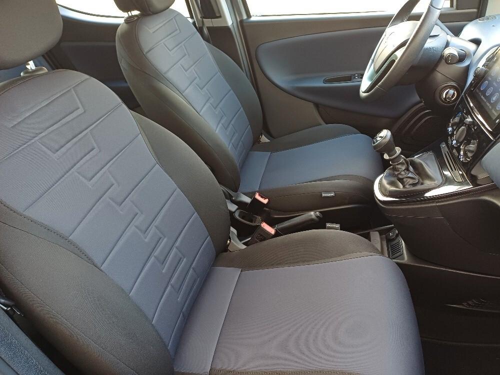 Lancia Ypsilon 1.0 Hybrid Gold 2024 Km 16.000