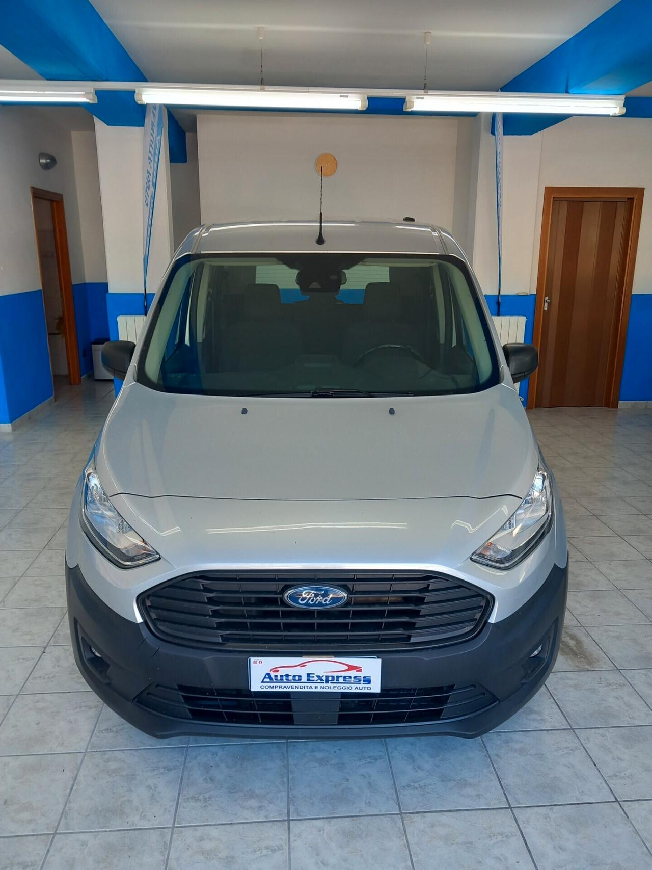 Ford Tourneo Connect 1.5 TDCi 120 CV anno 2019 km 125 mila
