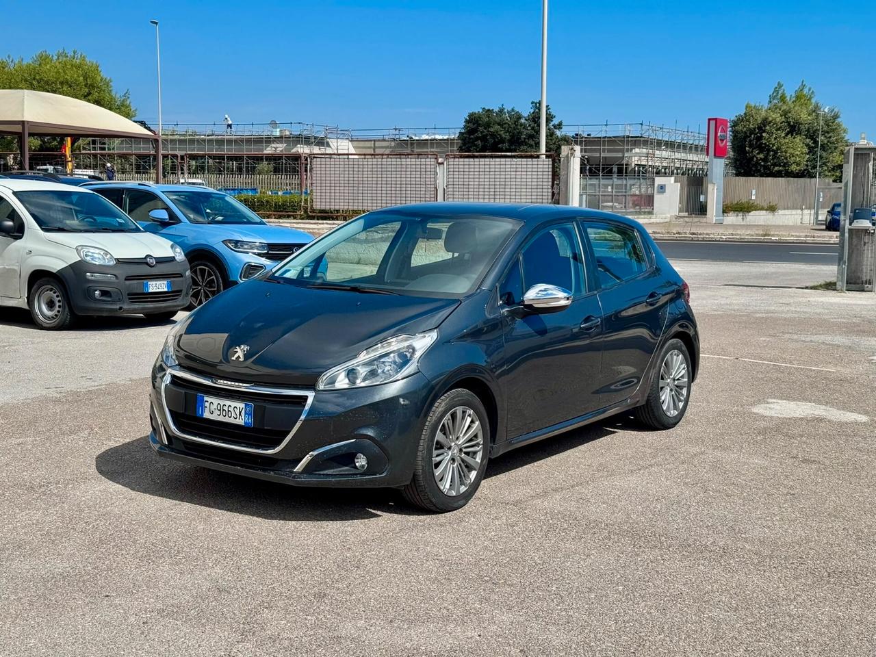 Peugeot 208 PureTech 82 5 porte Allure