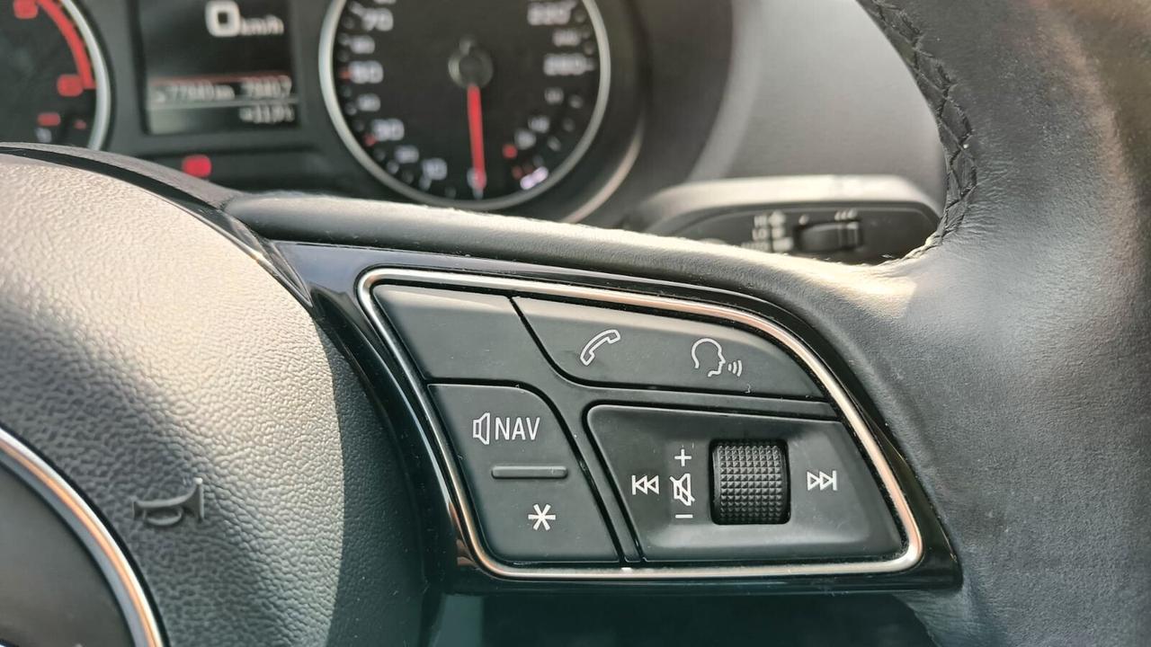 Audi Q2 30 TDI 115CV Admired 6m