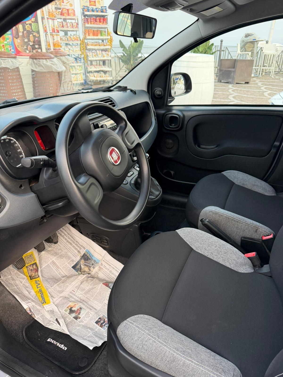 Fiat Panda anno 2022 da vetrina benzina ibrida