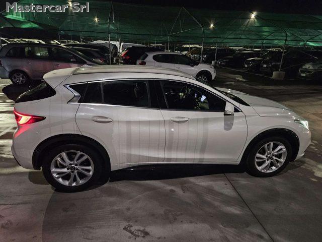 INFINITI Q30 1.5d Premium 109cv - KM CERTIFICATO - FL553AM