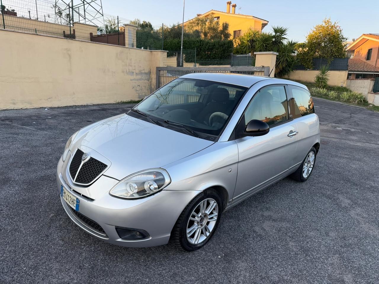 Lancia Ypsilon 1.2 69 CV Unyca