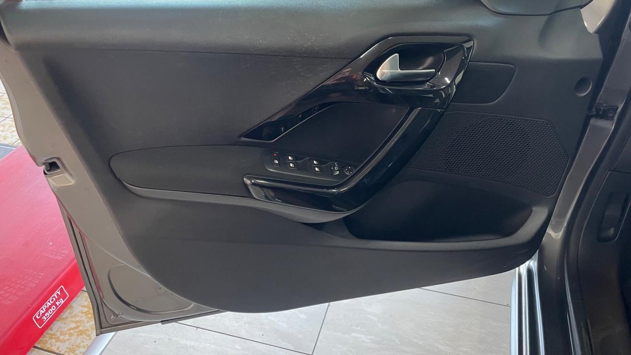 Peugeot 208 BlueHDi 75 5 porte Allure