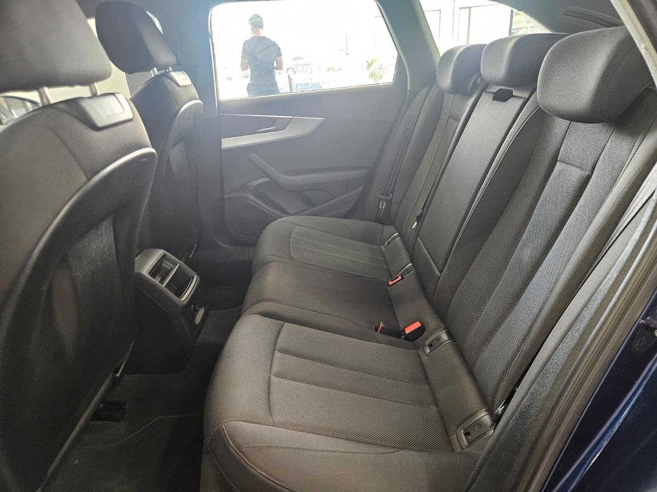 AUDI A4 Avant 30 2.0 tdi mhev 136cv s-tronic - IVA ESPOSTA