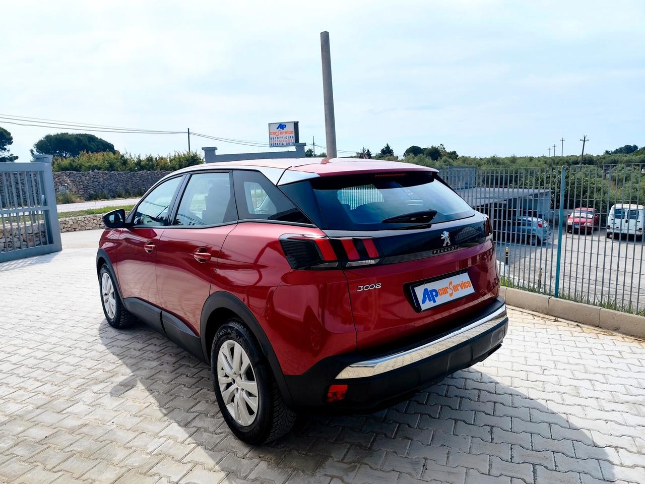 Peugeot 3008 BlueHDi 120 S&S Business