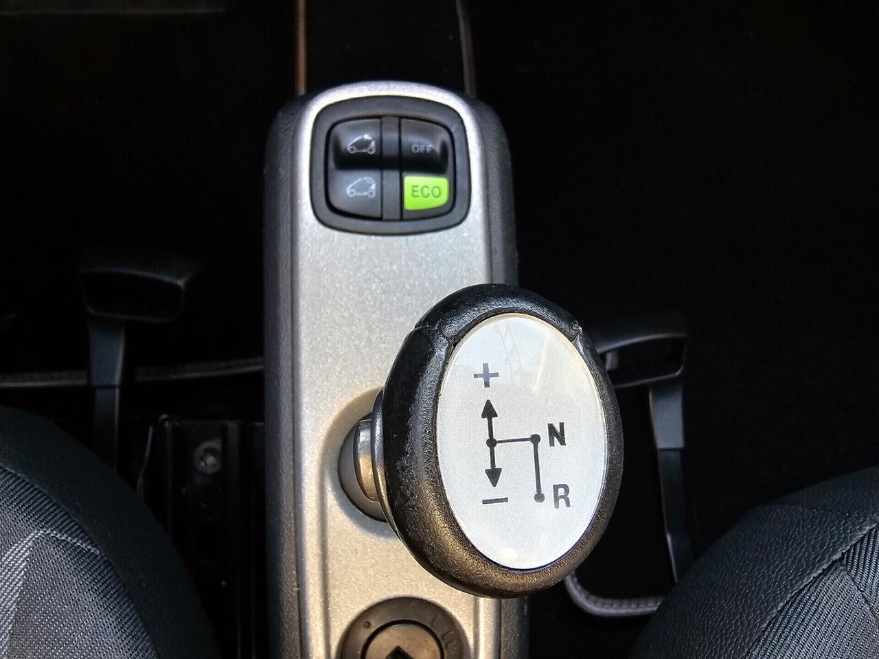 Smart ForTwo 1000 52 kW MHD cabrio passion - NeoPatentati