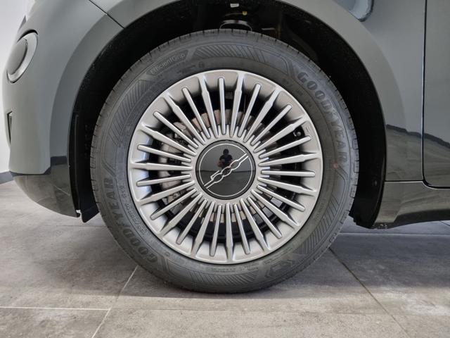 FIAT 500 Berlina Hybrid Icon